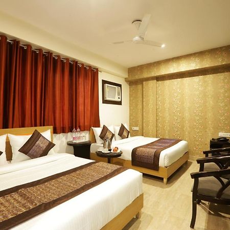 Hotel Ark Suites At Airport Нью-Дели Экстерьер фото