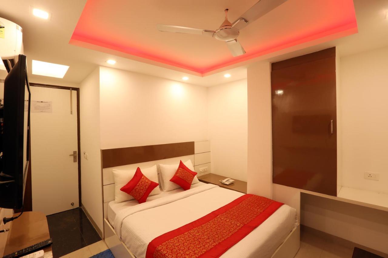 Hotel Ark Suites At Airport Нью-Дели Экстерьер фото