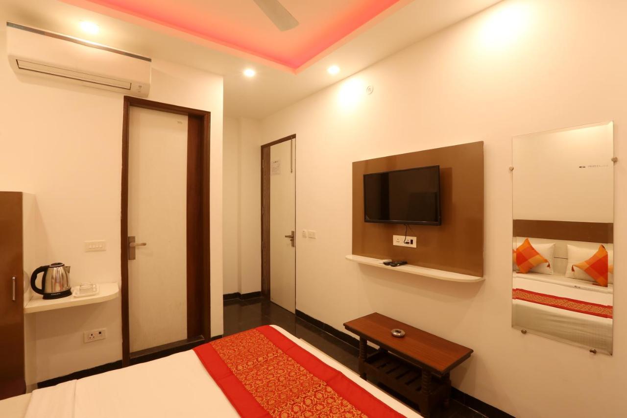 Hotel Ark Suites At Airport Нью-Дели Экстерьер фото