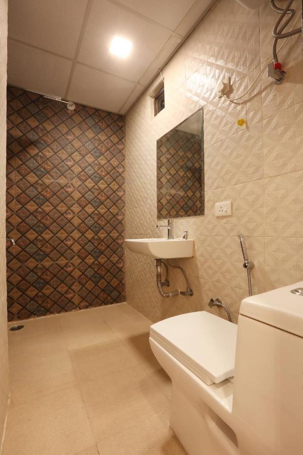 Hotel Ark Suites At Airport Нью-Дели Экстерьер фото